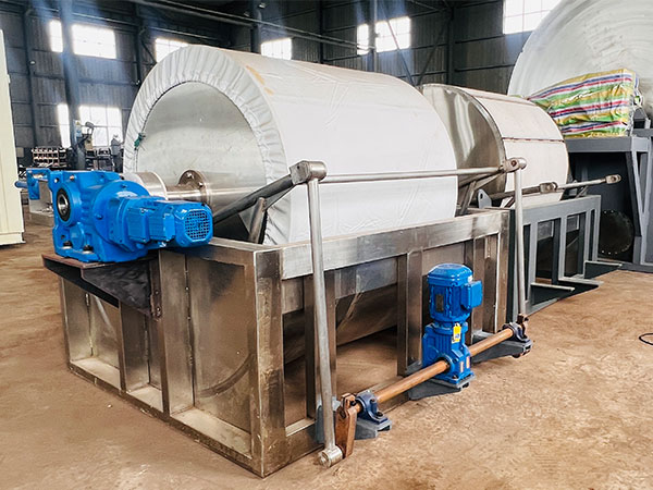 Filtro de vácuo rotativo contínuo